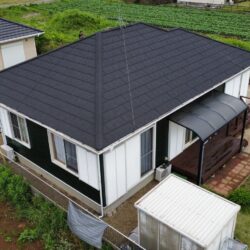 鹿嶋市で屋根カバ－工法工事・外壁塗装工事完成しました！